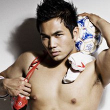 นายแบบคนนี้ชื่อ Henry Lee