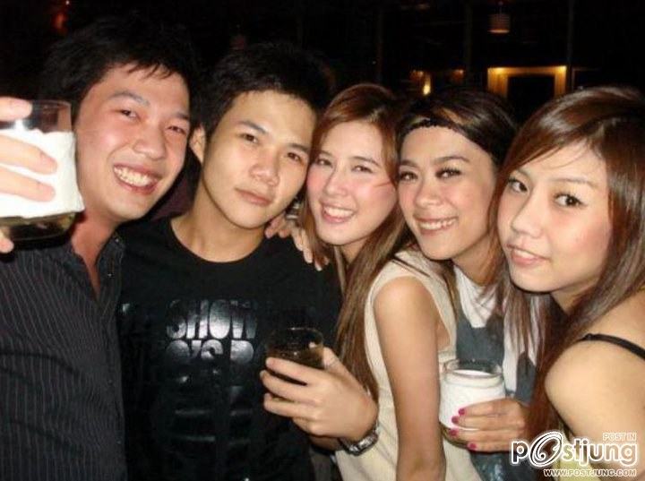 บี มาติกา + ผองเพื่อนแอ๊บไฮโซ