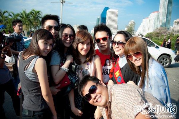 เพื่อนรับปริญญา