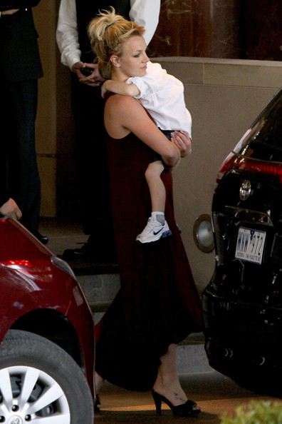 มาดู britney วันที่ไม่ได้ออกสื่อกันค่ะ