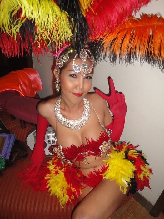 คาบาเรต์โชว์ ฝั่งธน