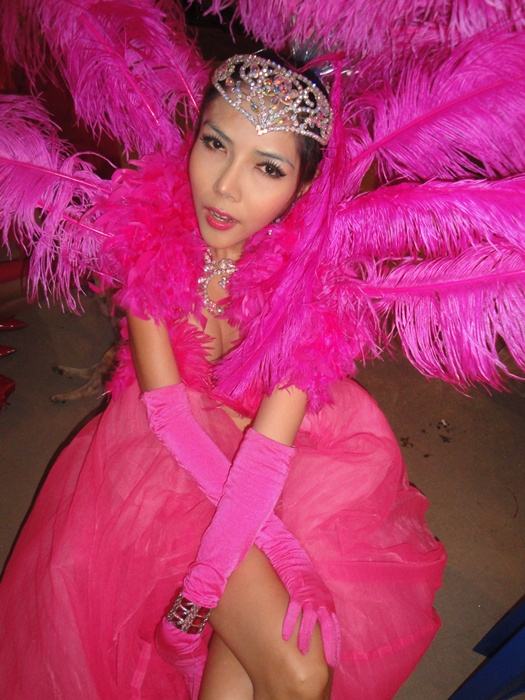 คาบาเรต์โชว์ ฝั่งธน