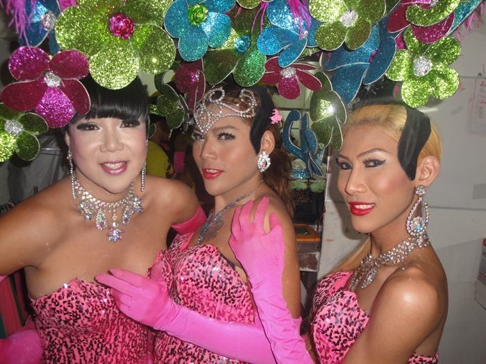 คาบาเรต์โชว์ ฝั่งธน