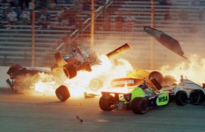 ในสนามรถแข่ง อันน่ากลัว