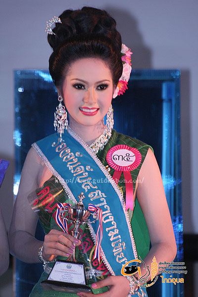 ฮุ่งเฮืองเมืองธรรม งามลำเทียนพรรษา ภูมิปัญญาชาวอุบล