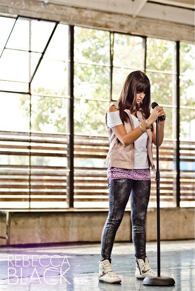 พี่ Rebeca Black กับ Youtube'Channel ใหม่ พร้อมวัน Premiere MV!! ^o^