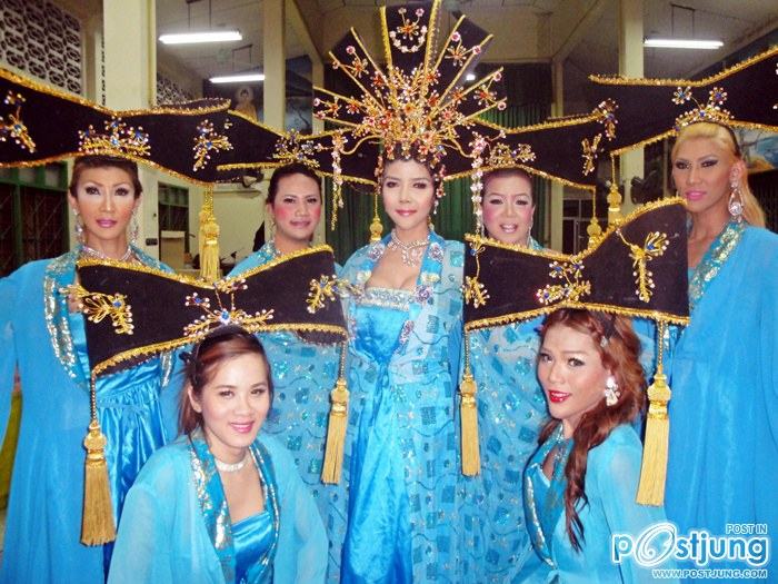 นางโชว์คาบาเรต์