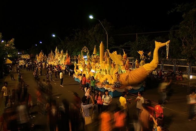 "ฮุ่งเฮืองเมืองธรรม งามล้ำเทียนพรรษา ภูมิปัญญาชาวอุบล" Ubon Ratchathani Candle Festival