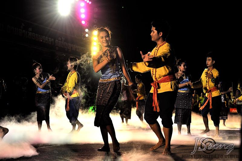 "ฮุ่งเฮืองเมืองธรรม งามล้ำเทียนพรรษา ภูมิปัญญาชาวอุบล" Ubon Ratchathani Candle Festival