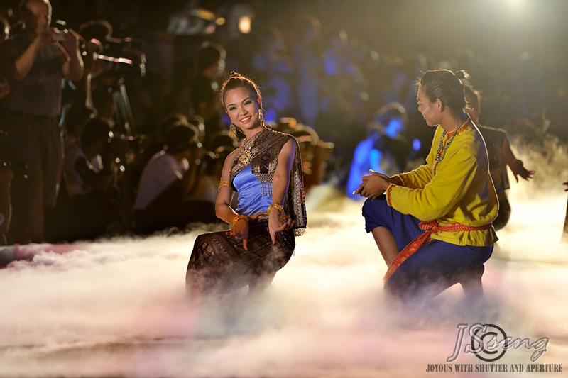 "ฮุ่งเฮืองเมืองธรรม งามล้ำเทียนพรรษา ภูมิปัญญาชาวอุบล" Ubon Ratchathani Candle Festival