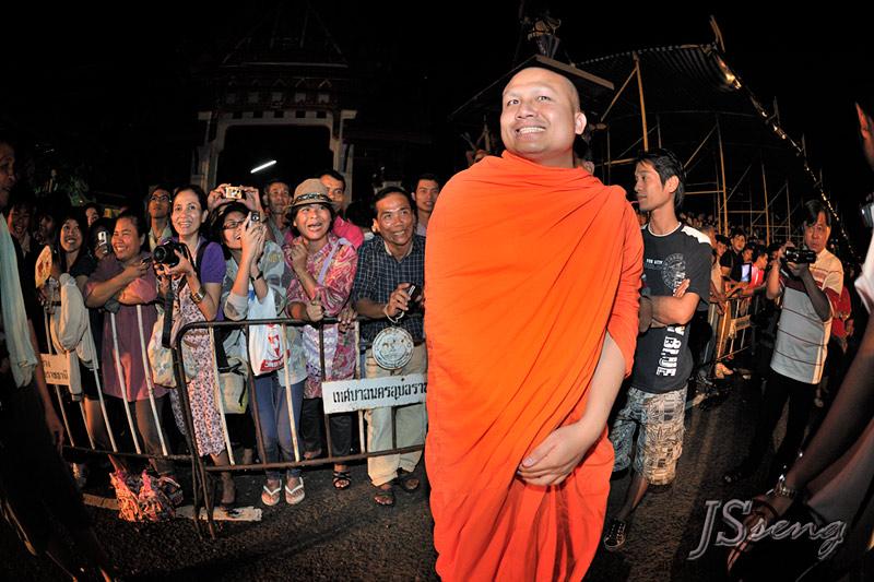 "ฮุ่งเฮืองเมืองธรรม งามล้ำเทียนพรรษา ภูมิปัญญาชาวอุบล" Ubon Ratchathani Candle Festival