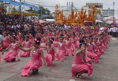 "ฮุ่งเฮืองเมืองธรรม งามล้ำเทียนพรรษา ภูมิปัญญาชาวอุบล" Ubon Ratchathani Candle Festival