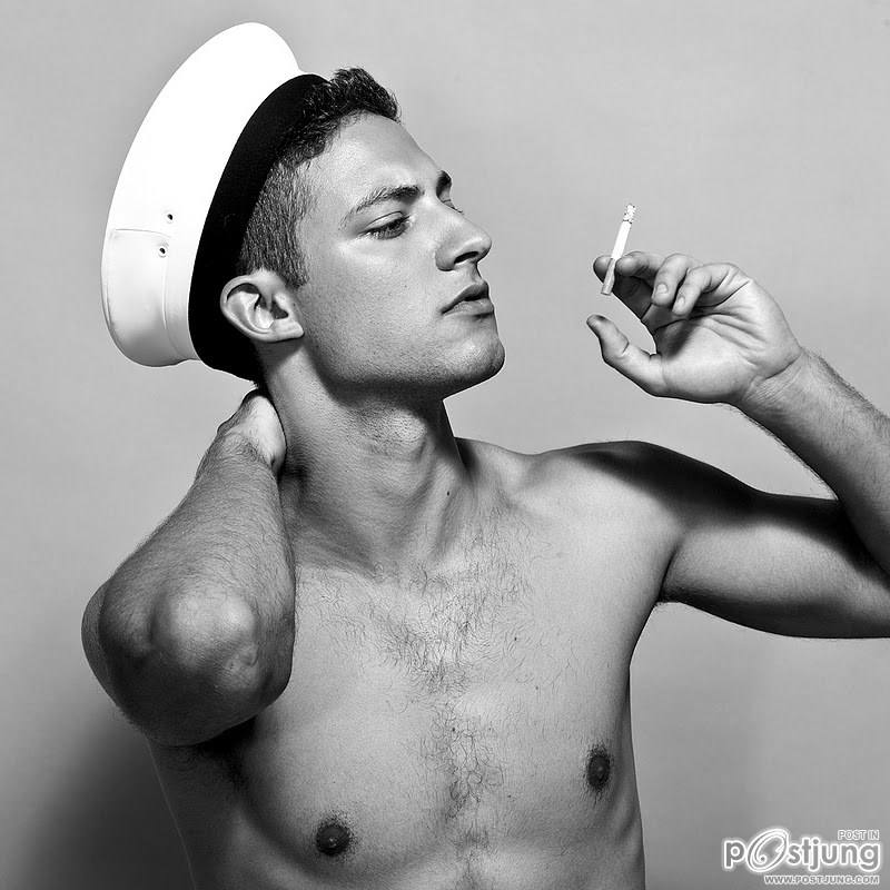 Lukas Bossert สุดเซ็กซี่