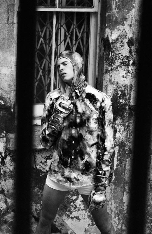 หนุ่มน้อย Jeremy Young