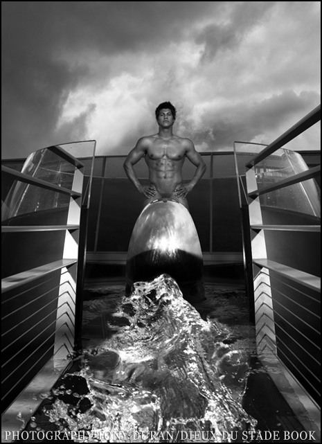 นายแบบเซ็กซี่และล่ำ