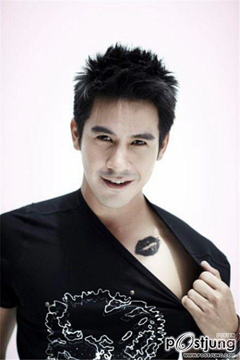 โป๊ป ธนวรรธน์ & แพนเค้ก @ HAMBURGER vol.9 no.157 July 2011