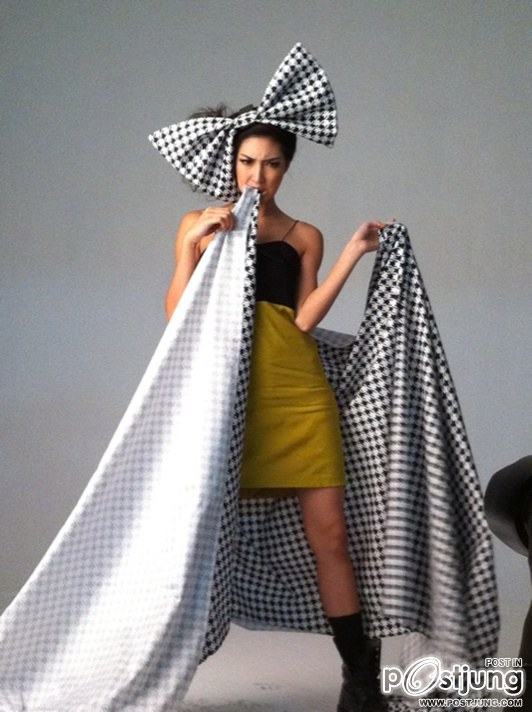 โป๊ป ธนวรรธน์ & แพนเค้ก @ HAMBURGER vol.9 no.157 July 2011