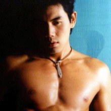 เซ็กซี่ แบบตี๋หล่อ ครับ