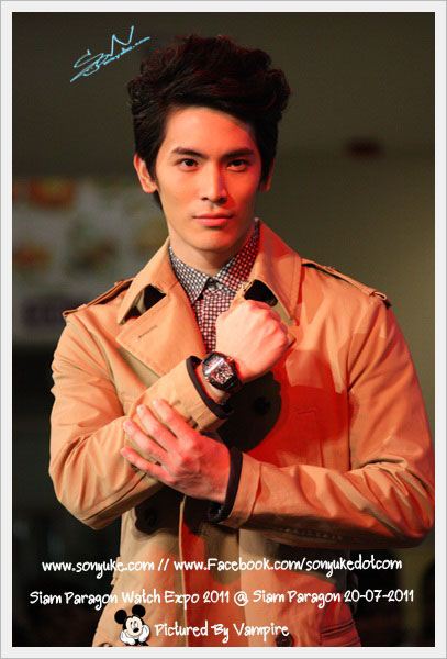สน ยุกต์ งานSiam Paragon Watch Expo 2011