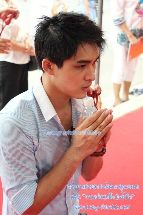 หมอก้อง-สรวิชญ์ & อเล็กซ์ งานค่ายอาสาพัฒนาคุณธรรม ณ.วัดพระศรีมหาธาตุวรวิหาร