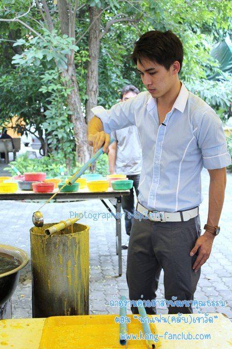 หมอก้อง-สรวิชญ์ & อเล็กซ์ งานค่ายอาสาพัฒนาคุณธรรม ณ.วัดพระศรีมหาธาตุวรวิหาร