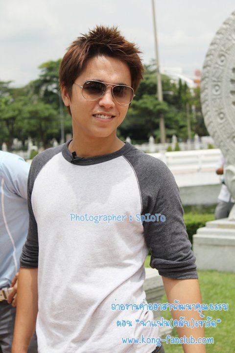 หมอก้อง-สรวิชญ์ & อเล็กซ์ งานค่ายอาสาพัฒนาคุณธรรม ณ.วัดพระศรีมหาธาตุวรวิหาร