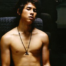 ภาพนายแบบกับกางเกงในจากนิตยสาร Real No.2