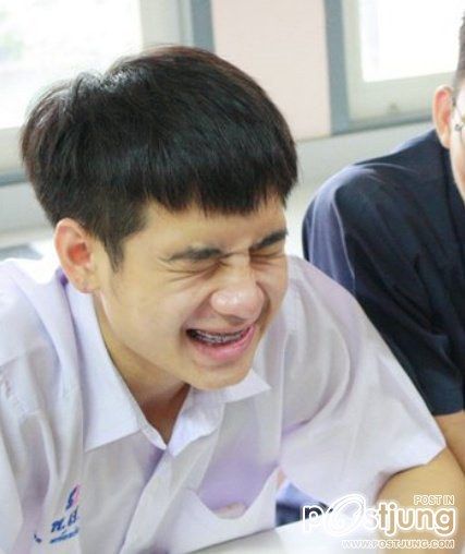 เอิร์ธ ธวัช พรรัตนประเสริฐ