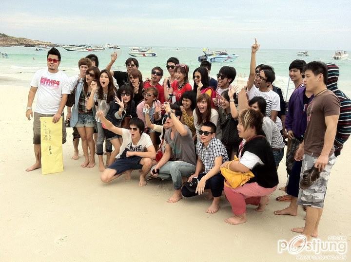 เอิร์ธ ธวัช พรรัตนประเสริฐ