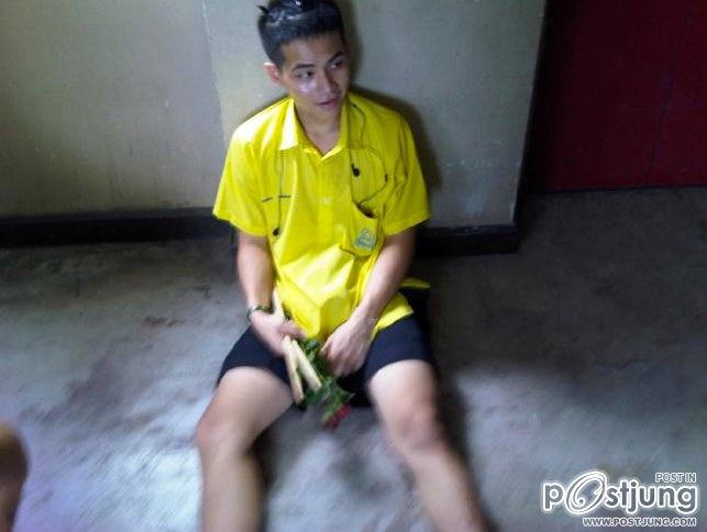 เอิร์ธ ธวัช พรรัตนประเสริฐ