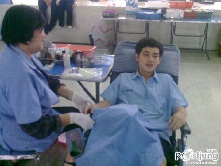 เอิร์ธ ธวัช พรรัตนประเสริฐ