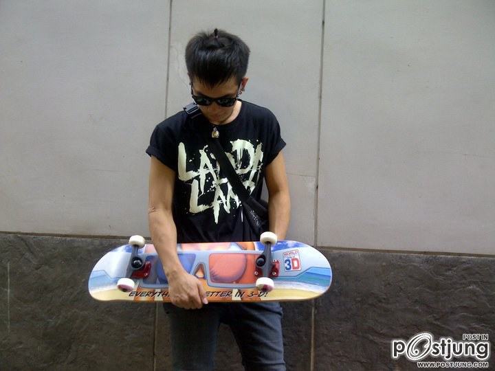 เอิร์ธ ธวัช พรรัตนประเสริฐ