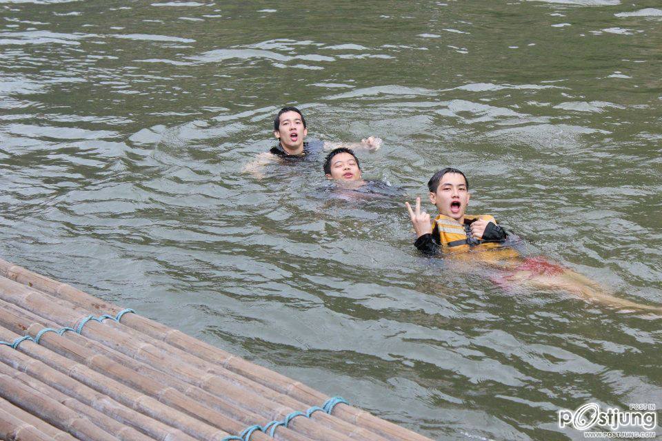 เอิร์ธ ธวัช พรรัตนประเสริฐ