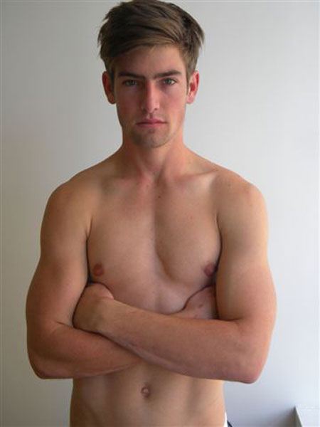 นายแบบ 001