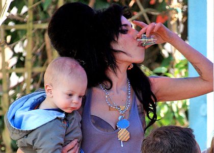 ช็อควงการเพลง Amy Winehouse เสียชีวิตแล้ว