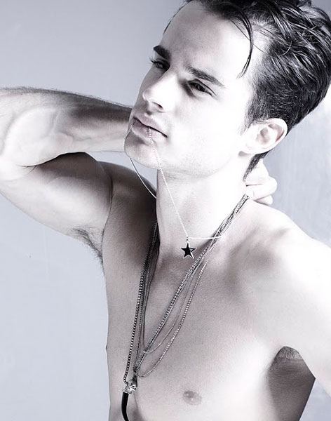 นายแบบ 002