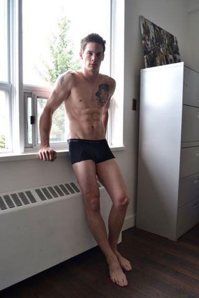 นายแบบ 003