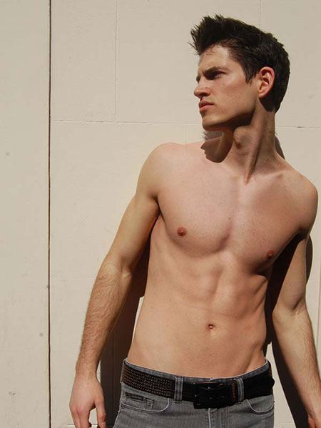 นายแบบ 004