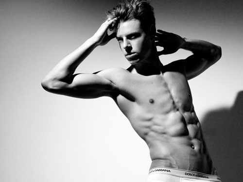 นายแบบ 004