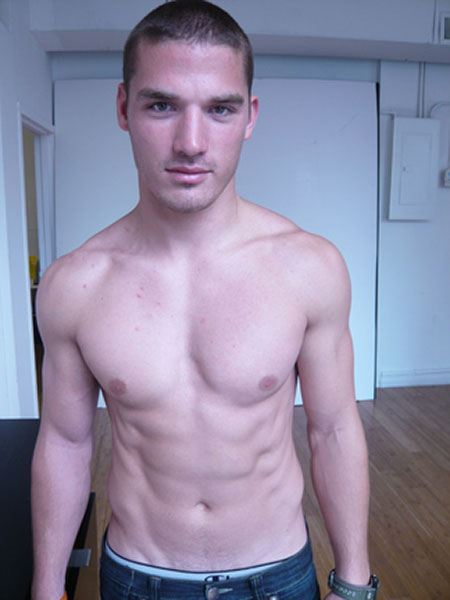 นายแบบ 004