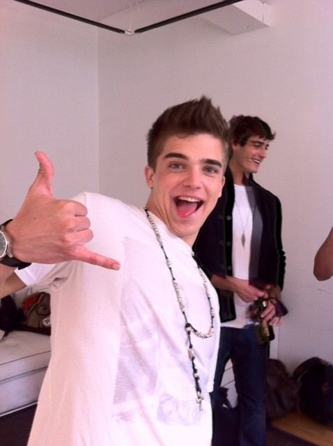 นายแบบ 004