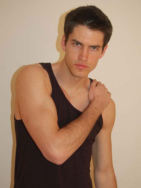 นายแบบ 004