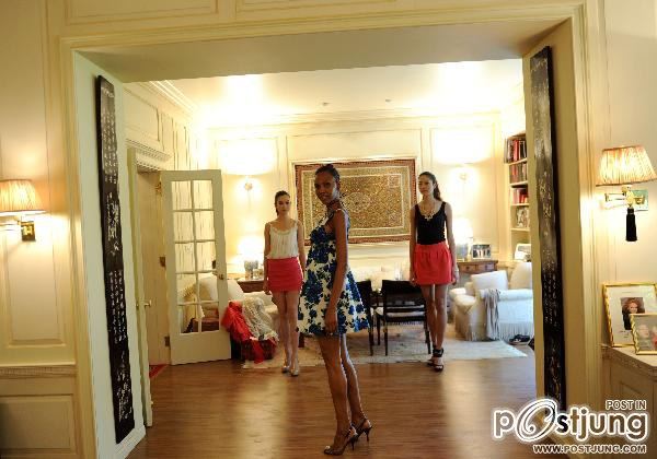 Miss China เดินทางเก็บตัวถึง New york!!!