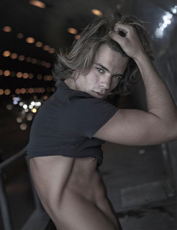 นายแบบ 005