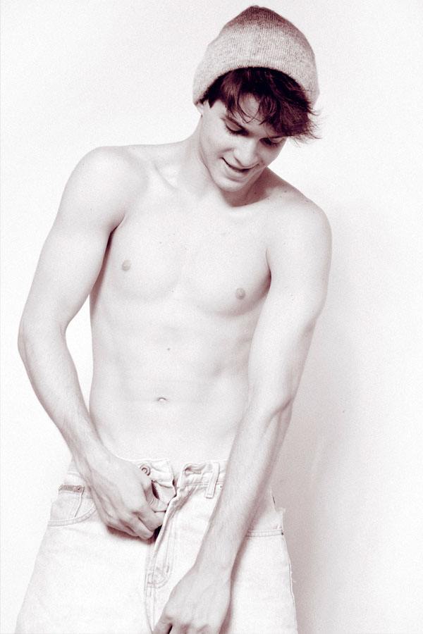 นายแบบ 005