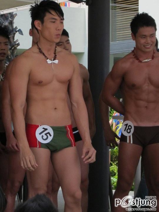 Manhunt Singapore 2011 [Swimwear Competition]