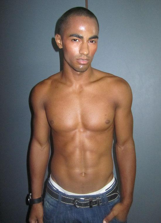 นายแบบ 007