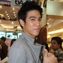 เอารูป พอร์ช ใน งาน fluocaril มาแจกเพี่มค่ะ