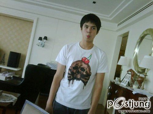 พีช พชร จิราธิวัฒน์