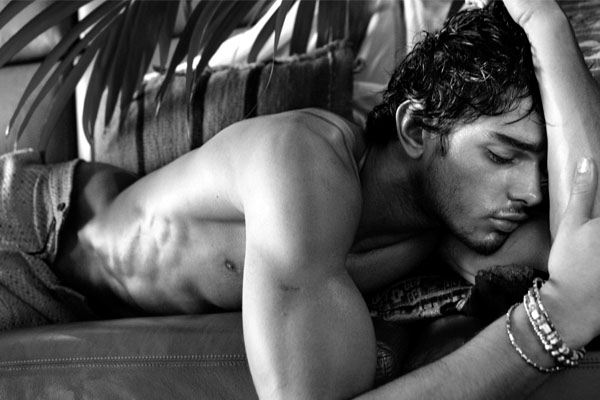 นายแบบ 009